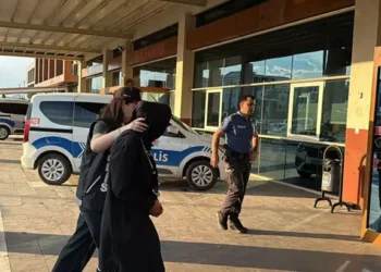 Su güğümüne sakladığı uyuşturucu ele verdi