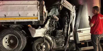 Süt toplama aracı TIR’a çarptı; 1 ölü