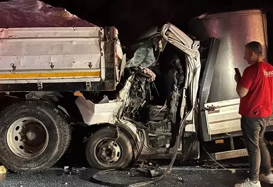 Süt toplama aracı TIR’a çarptı; 1 ölü