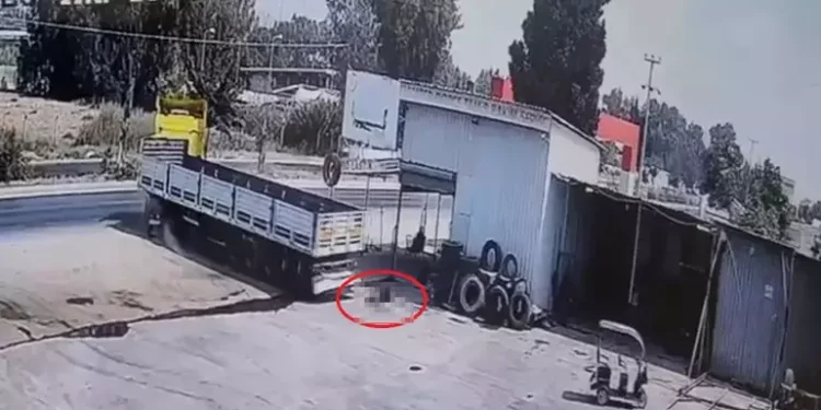 TIR'ın altında kalan 16 yaşındaki işçi öldü