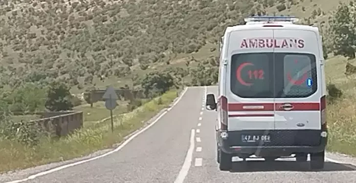 Takla atan otomobildeki 3 yaşındaki Mustafa öldü