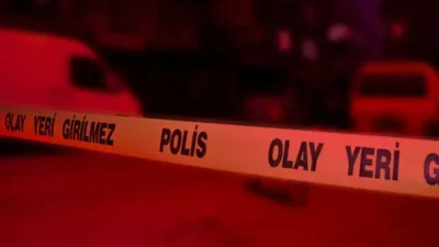 İzmir'in Bayındır ilçesinde yem tankerinin çarptığı Fransa plakalı otomobilin sürücüsü R.A ile