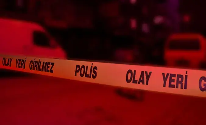 Tankerin çarptığı otomobildeki çift öldü İzmir'in Bayındır ilçesinde yem tankerinin çarptığı Fransa plakalı otomobilin sürücüsü R.A ile