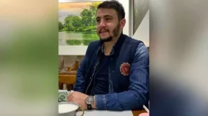 Şanlıurfa’da Ali Badıllı (45), sokak ortasında tartıştığı Semra Mutlukaya‘yı (33) tabanca ile ağır