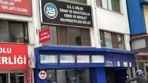 Usulsüz kredi kullandıran banka müdürü tutuklandı Usulsüz kredi kullandıran banka müdürü tutuklandı