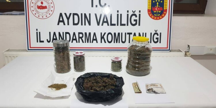 3 kilogram 700 gram uyuşturucuyla yakalandı