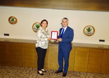 Vakıf Müdürü Bilkay Çetinkaya Emekli Oldu (2)