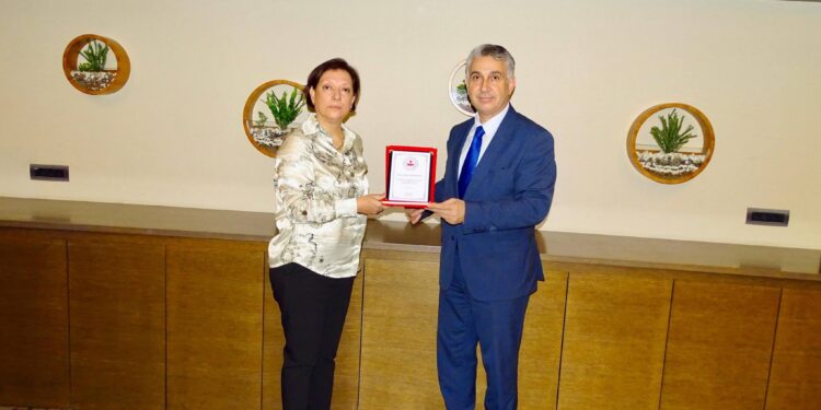 Vakıf Müdürü Bilkay Çetinkaya Emekli Oldu (2)