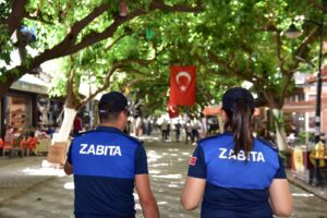 İncirliova’da zabıta hem denetledi hem bilgilendirdi
