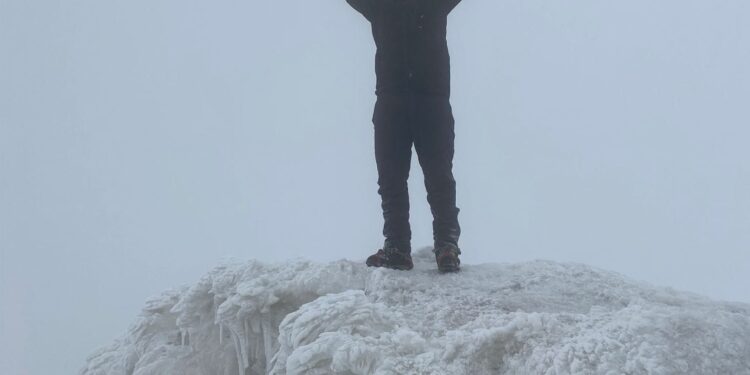 Aydınlı dağcılar Ağrı Dağı zirvesine çıktı