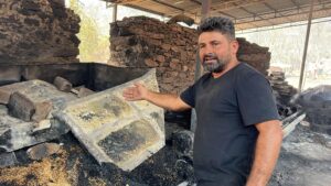 Tarım ve Orman Bakanımız Yangın Komuta Aracından saat 13.00’te açıklama yapacaktır.