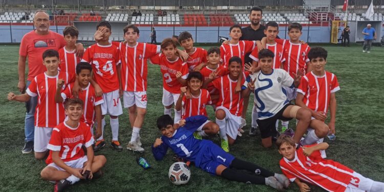 İncirliova 10 kişiyle deplasmanda 4-2 galip geldi