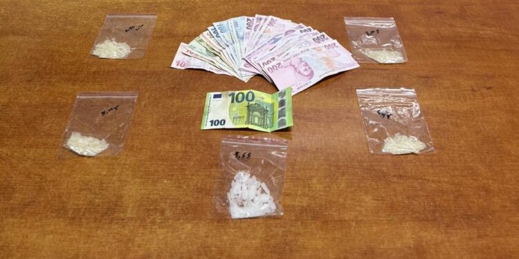 İncirliova’da durdurulan motosikletten uyuşturucu çıktı