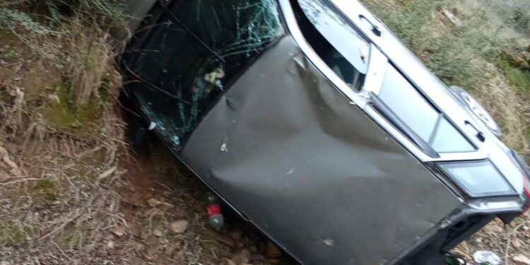 Kadın sürücü canlı yayında uçuruma yuvarlandı