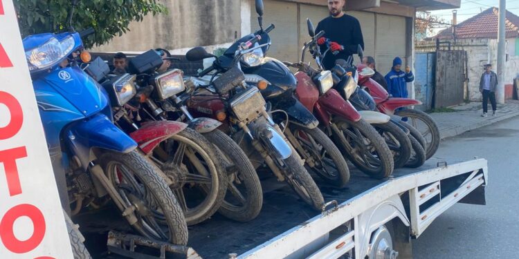 İncirliova’da 19 motosiklet trafikten men edildi