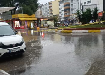 Aydın’da şüpheli çanta trafiği felç etti