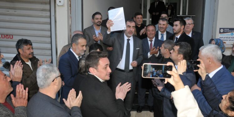 Erdem, mazbatasını aldı