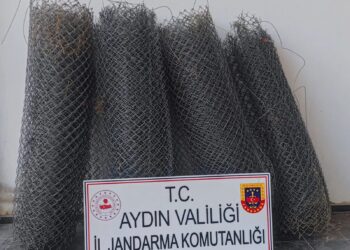 Otoyolun tel çitini çalan 2 şüpheli yakalandı