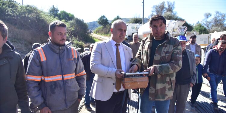 İncirliova’nın o mahallesinde köprü sevinci
