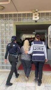 Çocuğa şiddet uygulayan bakıcı tutuklandı