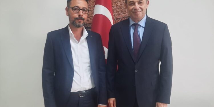 Bağarası’nda Ünsal Adak yeniden aday oldu