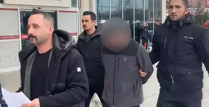 Yakalanmamak için kadın kıyafetleri giydi