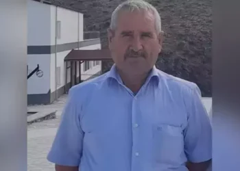 Yaktığı otların arasında can verdi