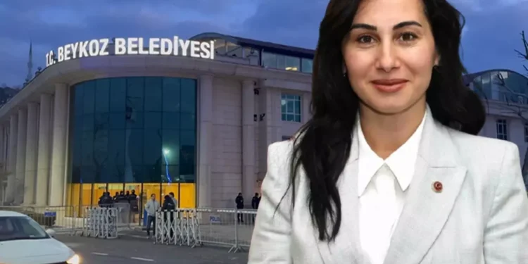 Yalnız bırakıldım” diyerek CHP’den istifa etti