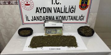 Yarım kilo uyuşturucuyla yakalandı