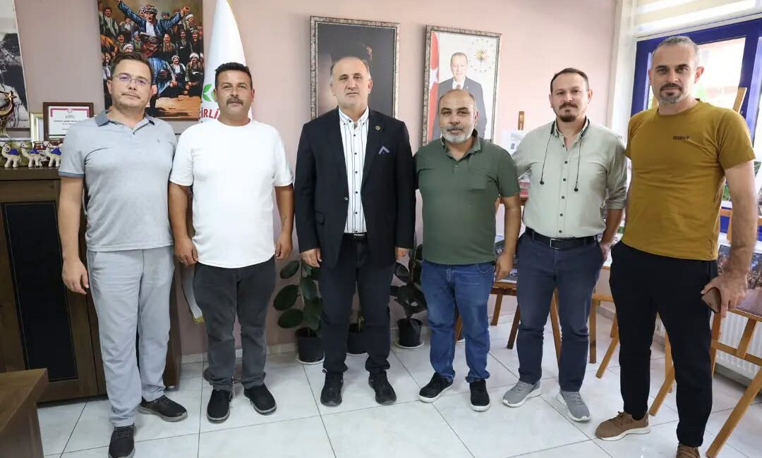 Yazıderespor 40 yıldır imkânsızı başarıyor Aydın’ın İncirliova ilçesinde amatör liglerde mücadele eden Yazıderespor, yaklaşık 40