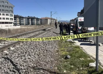 Yolcu treninin çarptığı kadın öldü