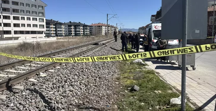 Yolcu treninin çarptığı kadın öldü