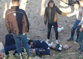 Yoldan çıkıp takla atan motosikletteki 2 kişi öldü