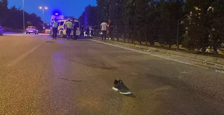 Yolun karşısına geçmek isterken canından oldu