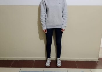 Yunanistan’a yüzerek geçmeye çalışırken yakalandı