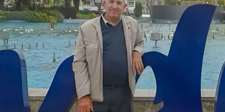 Zeytin hasadı yaparken elektrik akımına kapıldı