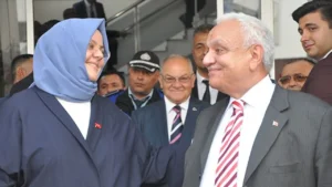 Eskişehir’in Sivrihisar ilçesinde meydana gelen zincirleme trafik kazasında, aralarında eski