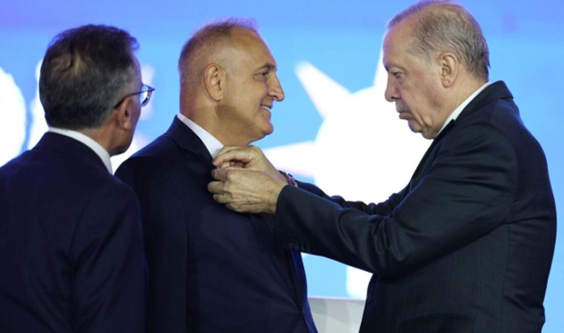 Karakaş neden AK Parti’ye geçti? İlk kez açıkladı İYİ Parti'den istifa ederek AK Parti'ye katılan Aydın Milletvekili Ömer