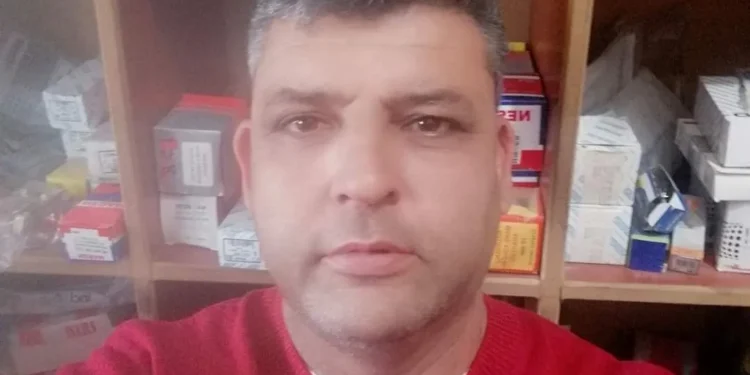 Otomobilin çarptığı motosiklet sürücüsü hayatını kaybetti