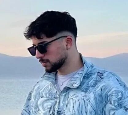 Bariyere çarpan motosikletli genç hayatını kaybetti