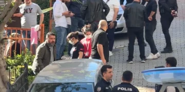 bosanma asamasindaki esini yaralayan adam kayinvalidesi tarafindan olduruldu 19823019 9392 amp