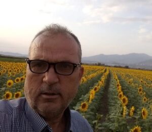 Zeytin hasadına gittiği arazide kalp krizi geçirdi