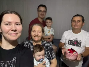 Kavşaktaki kazada evli çift ile kızları öldü