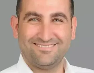 Hafriyat kamyonu, iki otomobile çarptı; 1 ölü