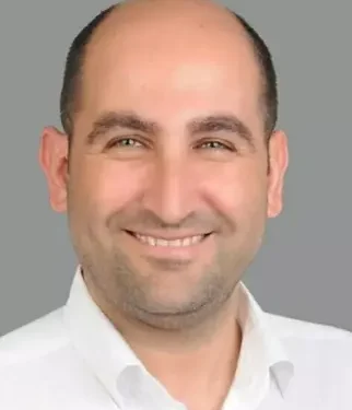 Hafriyat kamyonu, iki otomobile çarptı; 1 ölü