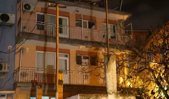 hirsizlik icin girdikleri evin sahibini oldurup 19392716 5607 m