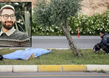 Kazada ölen arkadaşının cansız bedeninin başından ayrılmadı