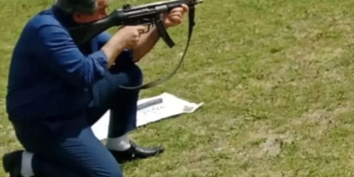 ilce milli egitim mudurunden silahli paylasim 2b56f62714 amp