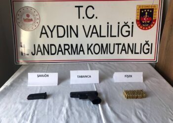 İncirliova’da ruhsatsız tabancayla yakalandı