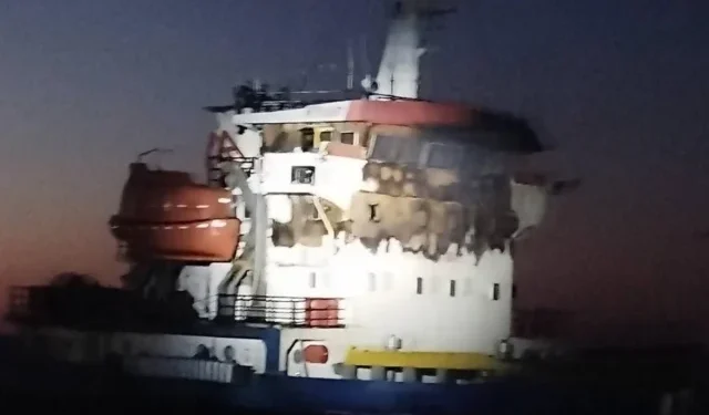 karadenizde turk gemisine iha 19891189 4959 1 m